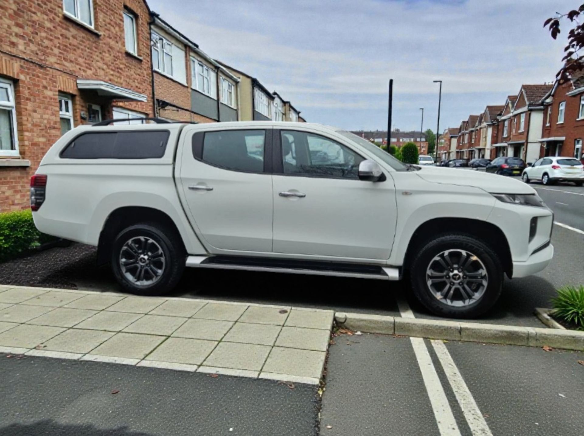 **(ONLY 95K MILEAGE)** 2021 MITSUBISHI L200 TROJAN DI-D 2.3 MANUAL PICK UP >>--NO VAT ON HAMMER--<< - Image 3 of 13