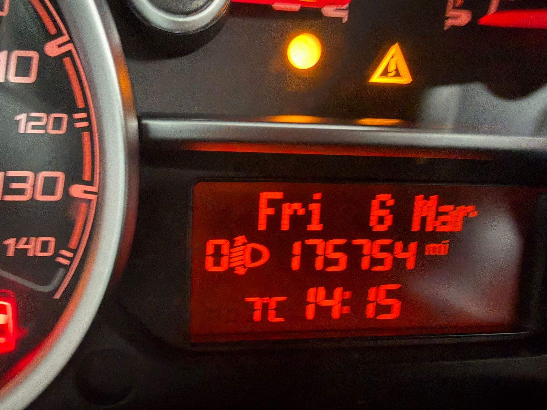 2015 FIAT DOBLO SX MULTIJET L1H1 1248CC MANUAL DIESEL PANEL VAN - Image 12 of 13