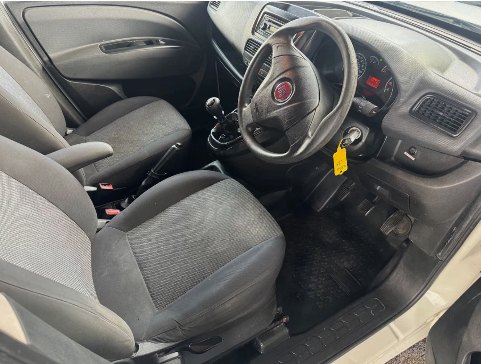 2014 FIAT DOBLO 16V MULTIJET L1H1 1598CC DIESEL MANUAL PANEL VAN - Image 6 of 12