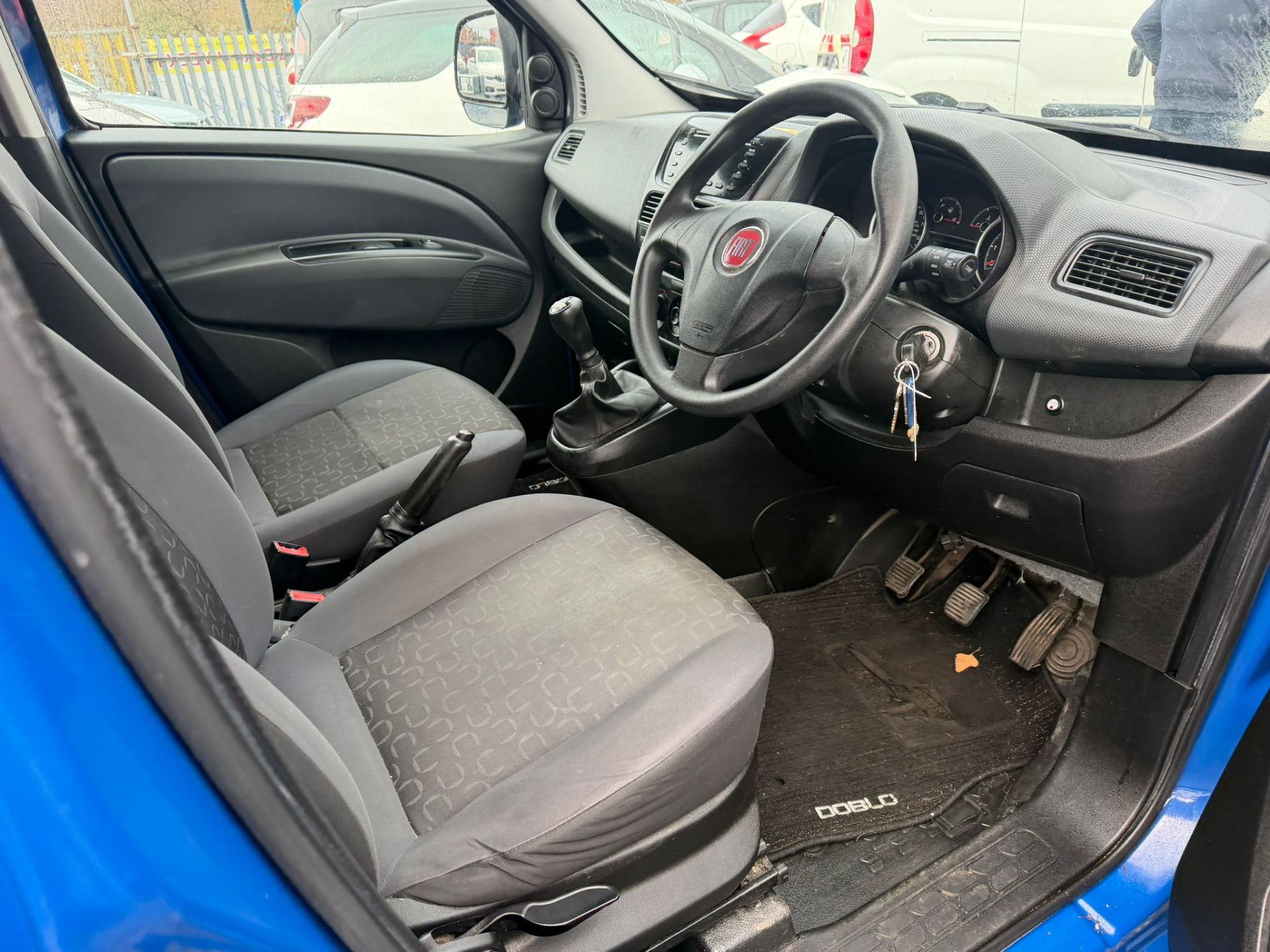 2015 FIAT DOBLO SX MULTIJET L1H1 1248CC MANUAL DIESEL PANEL VAN - Image 4 of 13