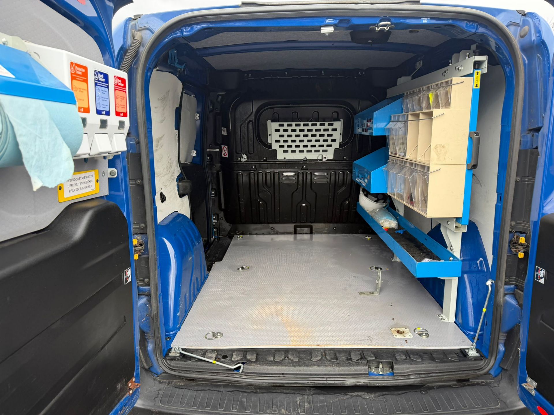 2015 FIAT DOBLO SX MULTIJET L1H1 1248CC MANUAL DIESEL PANEL VAN - Image 10 of 13