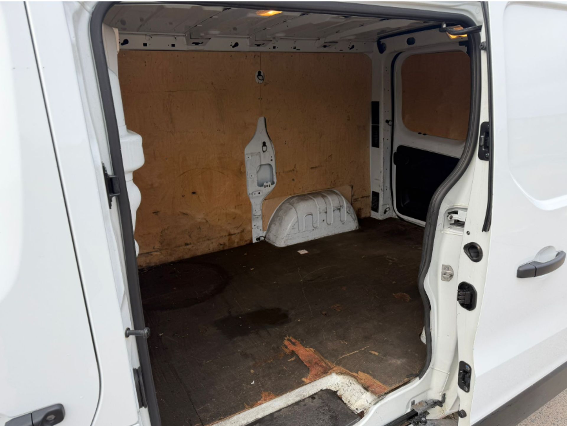 2020 FIAT TALENTO TECNICO MULTIJET II L1H1 1997CC MANUAL DIESEL PANEL VAN - Image 8 of 19