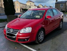 2010 VOLKSWAGEN JETTA SE TDI 2.0L DIESEL MANUAL SALOON RED WITH