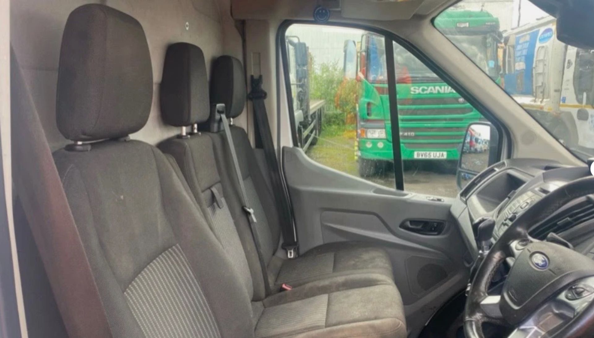 2018 FORD TRANSIT T350 2.0 ECOBLUE L3H2 RWD PANEL VAN - Image 10 of 14