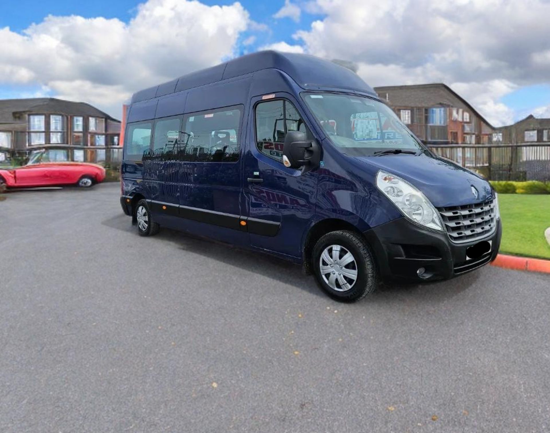 **(ONLY 102K MILEAGE)** 2014 RENAULT MASTER LH35 DCI 125 L3H3 2298CC DIESEL MANUAL