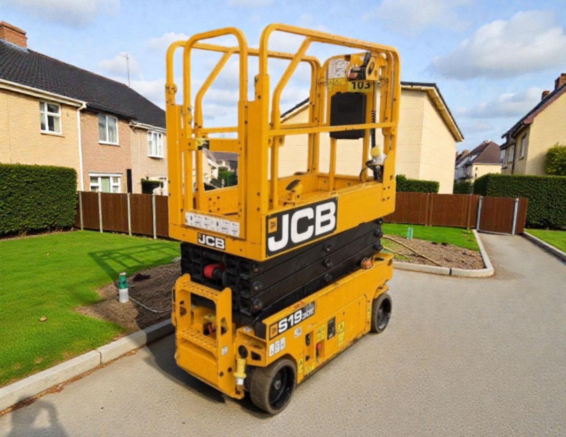 JCB S1930E – 8M ELECTRIC SCISSOR LIFT - Image 6 of 16