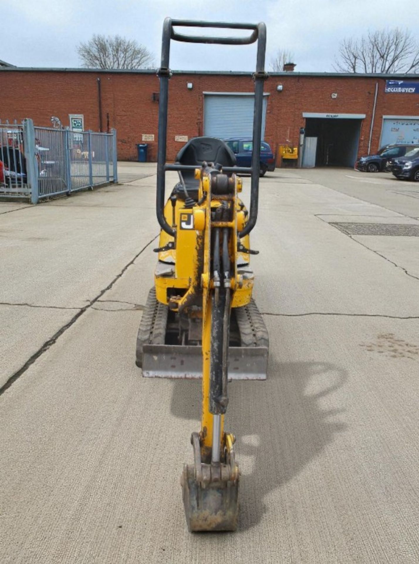 JCB 8008 MICRO DIGGER / EXCAVATOR - Image 3 of 14