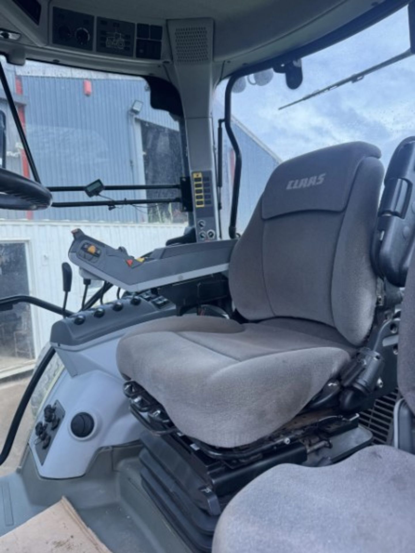 CLAAS ARION 640 - Image 12 of 12