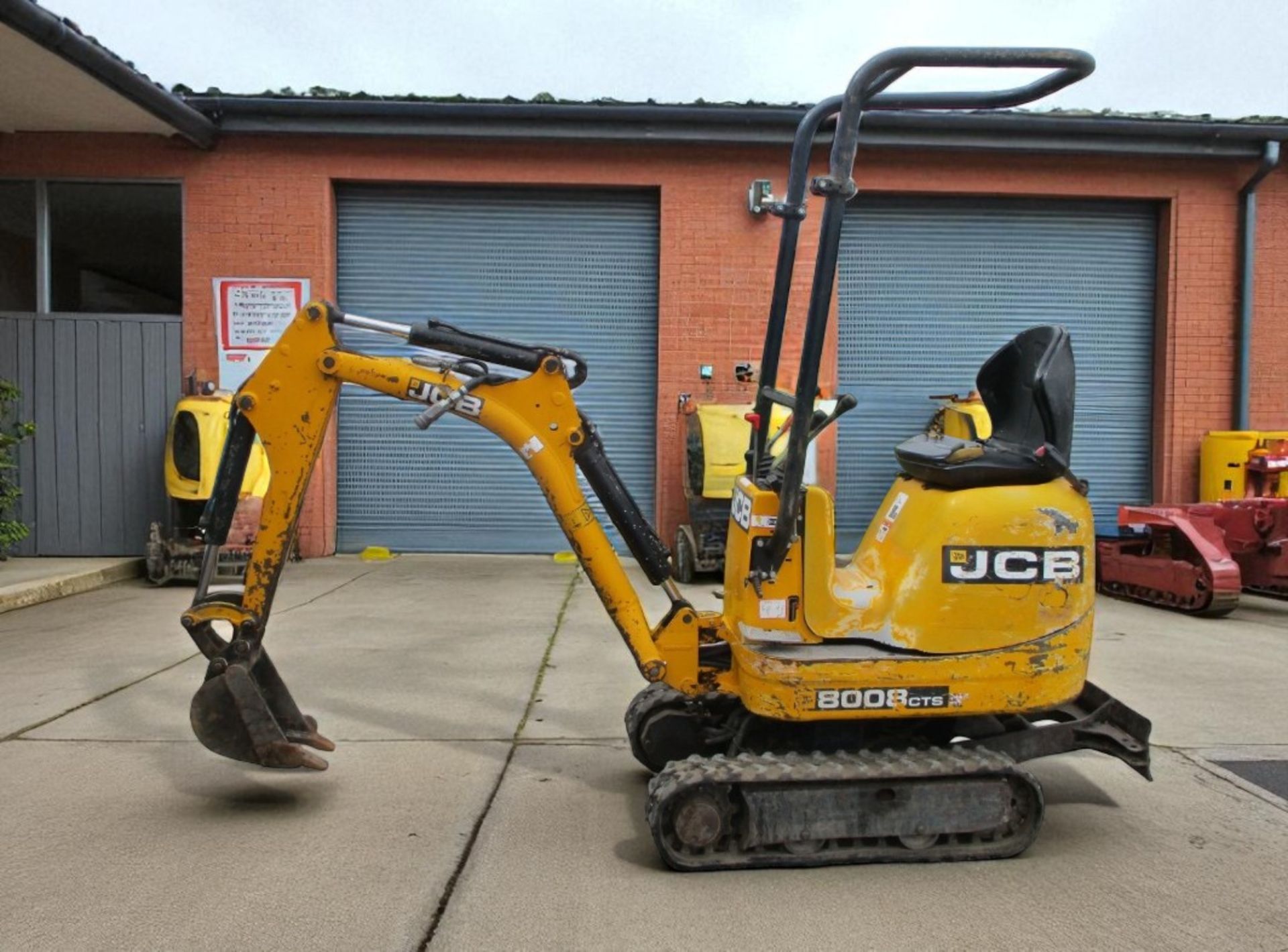 JCB 8008 MICRO DIGGER / EXCAVATOR - Image 2 of 14