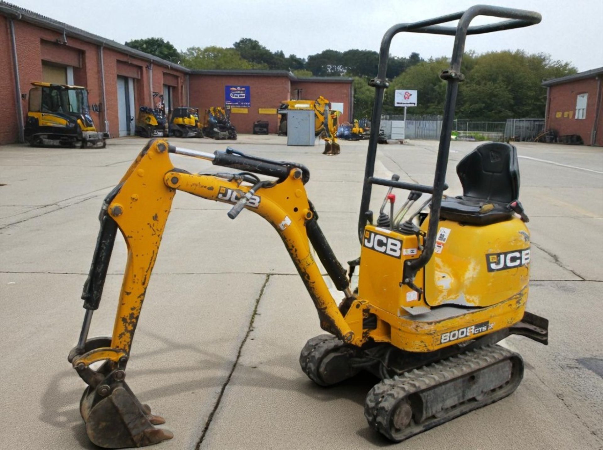 JCB 8008 MICRO DIGGER / EXCAVATOR - Image 11 of 14