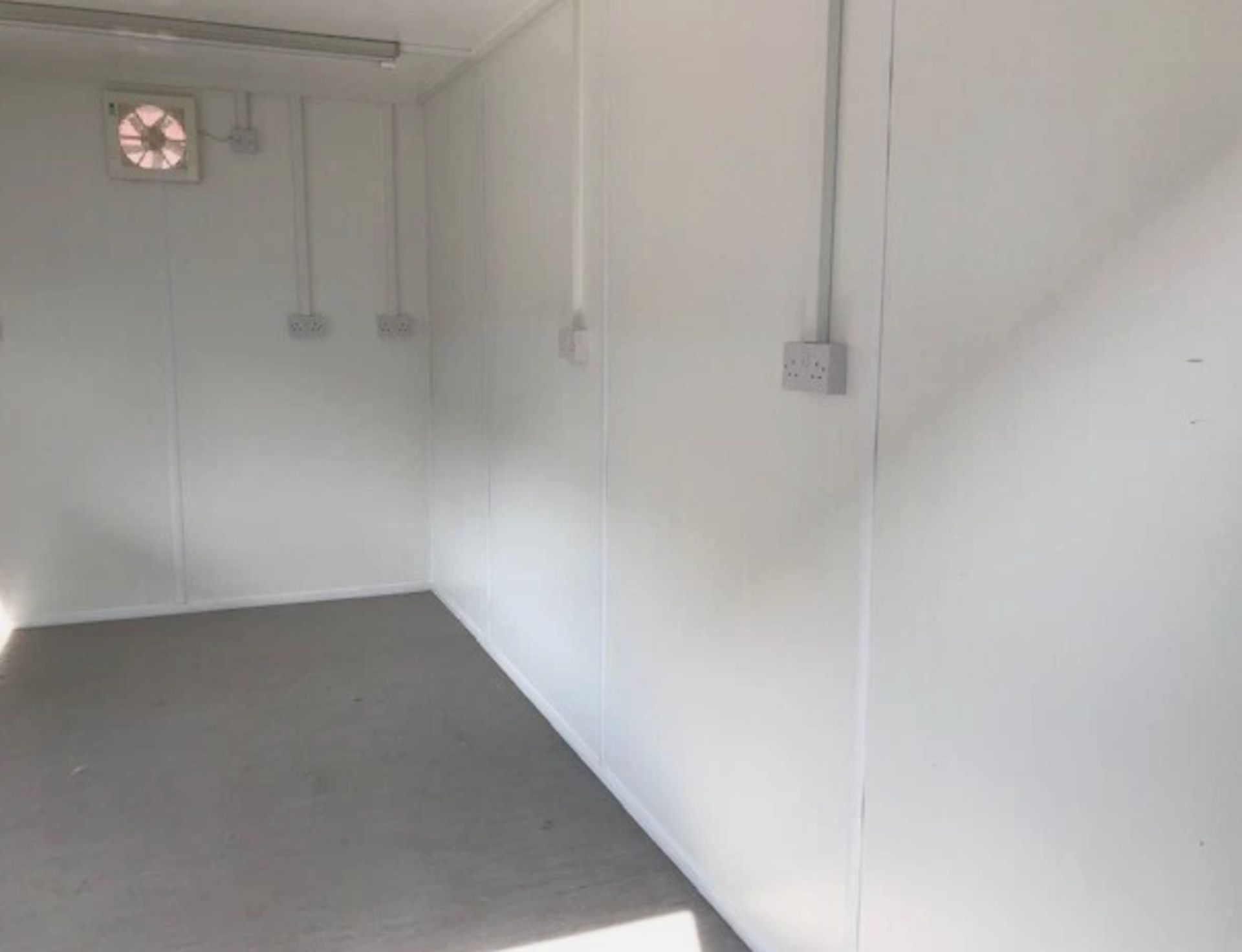 16FT X 8FT CATERING SHIPPING CONTAINER - Image 13 of 15
