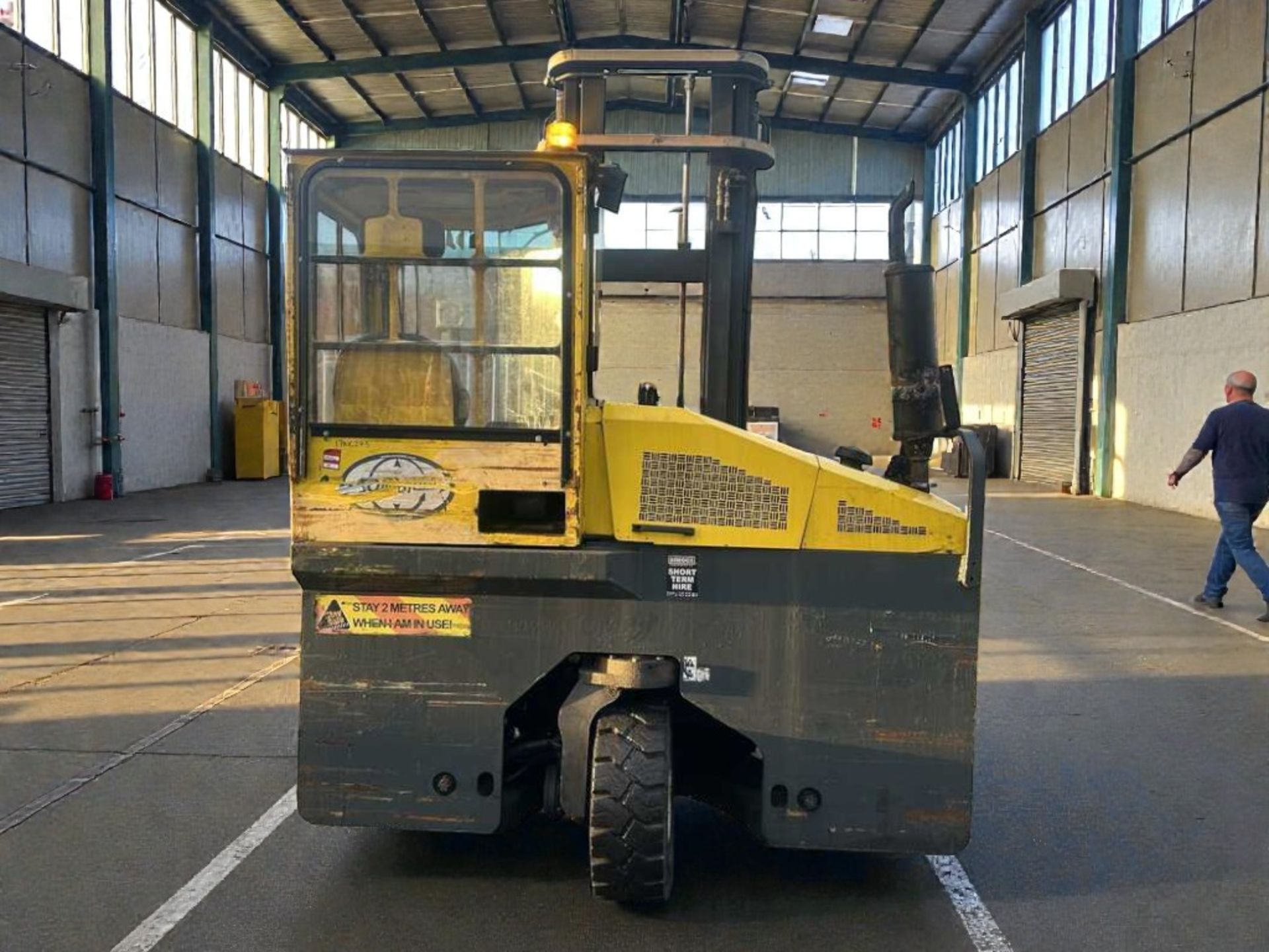 2017 COMBILIFT C4000 FOUR-WAY FORKLIFT - Image 4 of 4