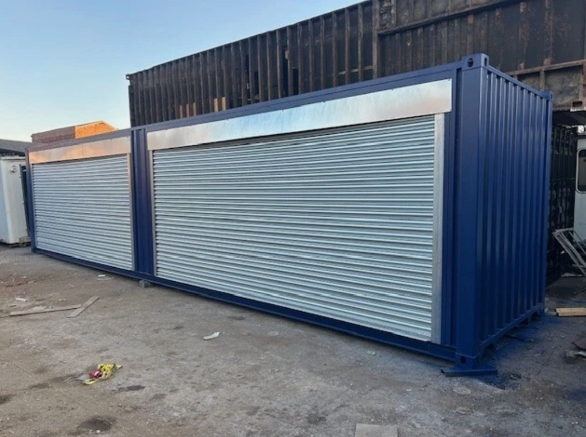 40FT X 8FT DOUBLE ROLLER SHUTTER SHIPPING CONTAINER - Image 4 of 4