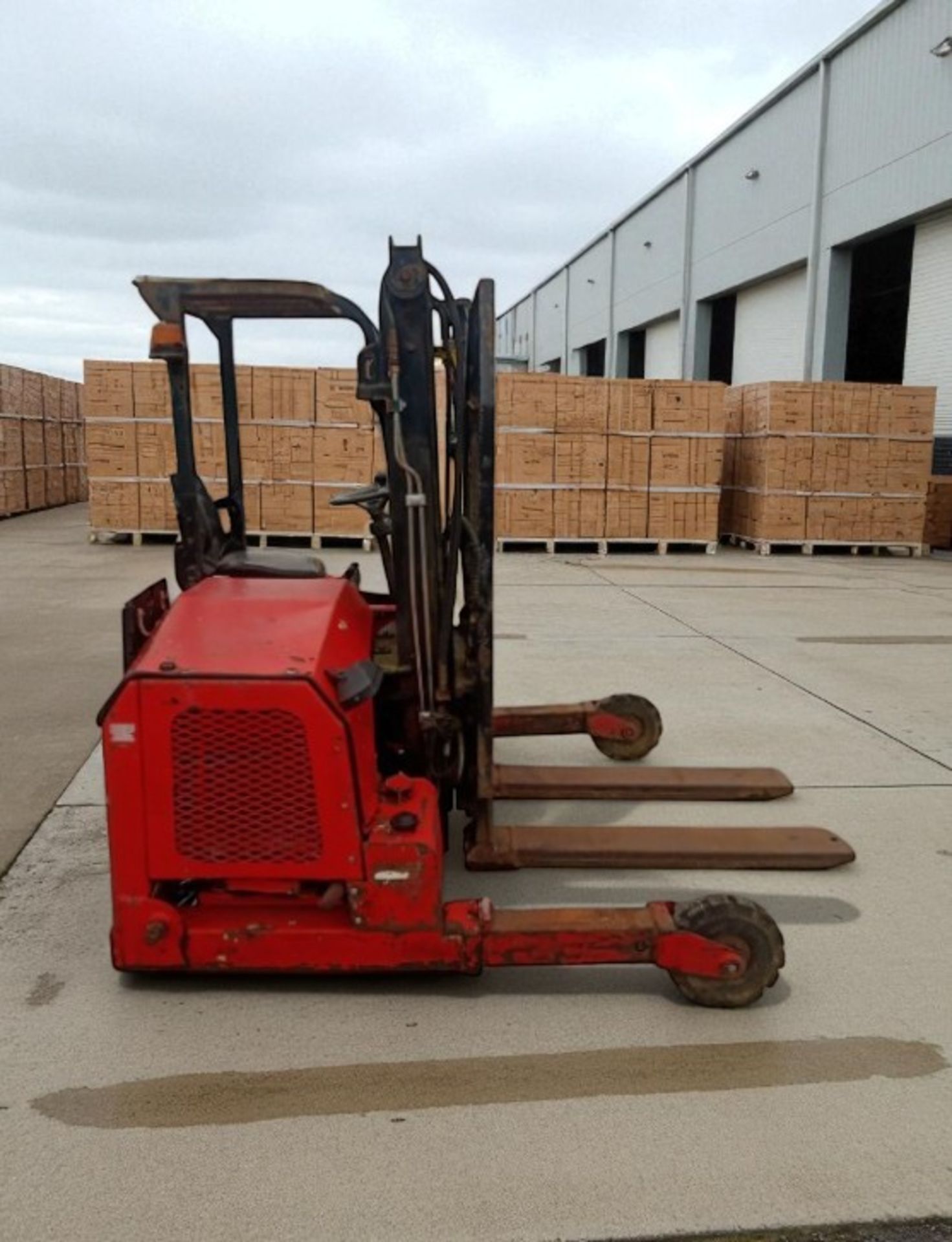 MOFFETT MOUNTY M1501 FORKLIFT – TRUCK MOUNTED - Image 5 of 9