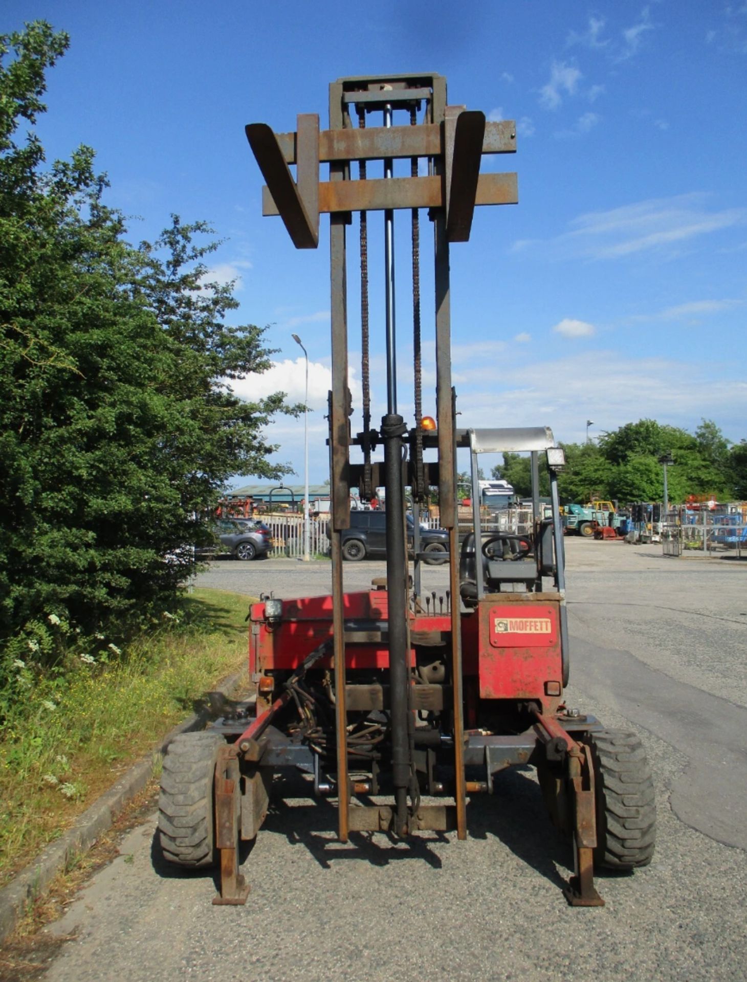 MOFFETT MOUNTY M2003 TRUCK-MOUNTED FORKLIFT - Image 6 of 14