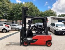 **(INCLUDES CHARGER)** 2014 LINDE E20PL-02 CAPACITY: 2000 KG
