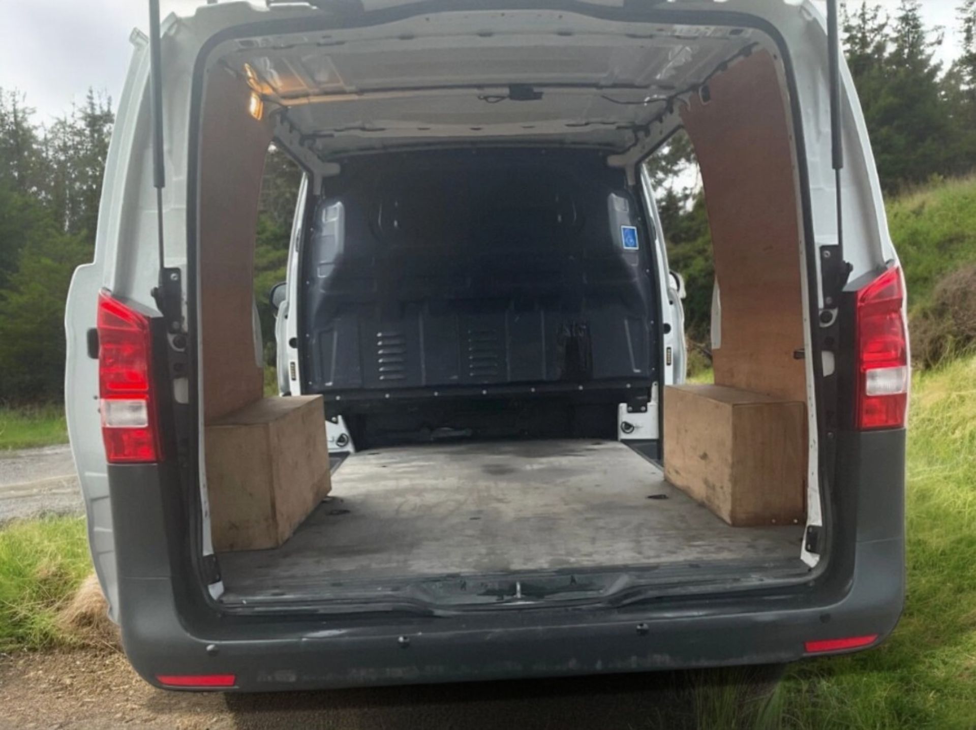 2021 MERCEDES-BENZ VITO 114 PROGRESSIVE CDI L2H1 1749CC MANUAL DIESEL PANEL VAN - Image 6 of 12