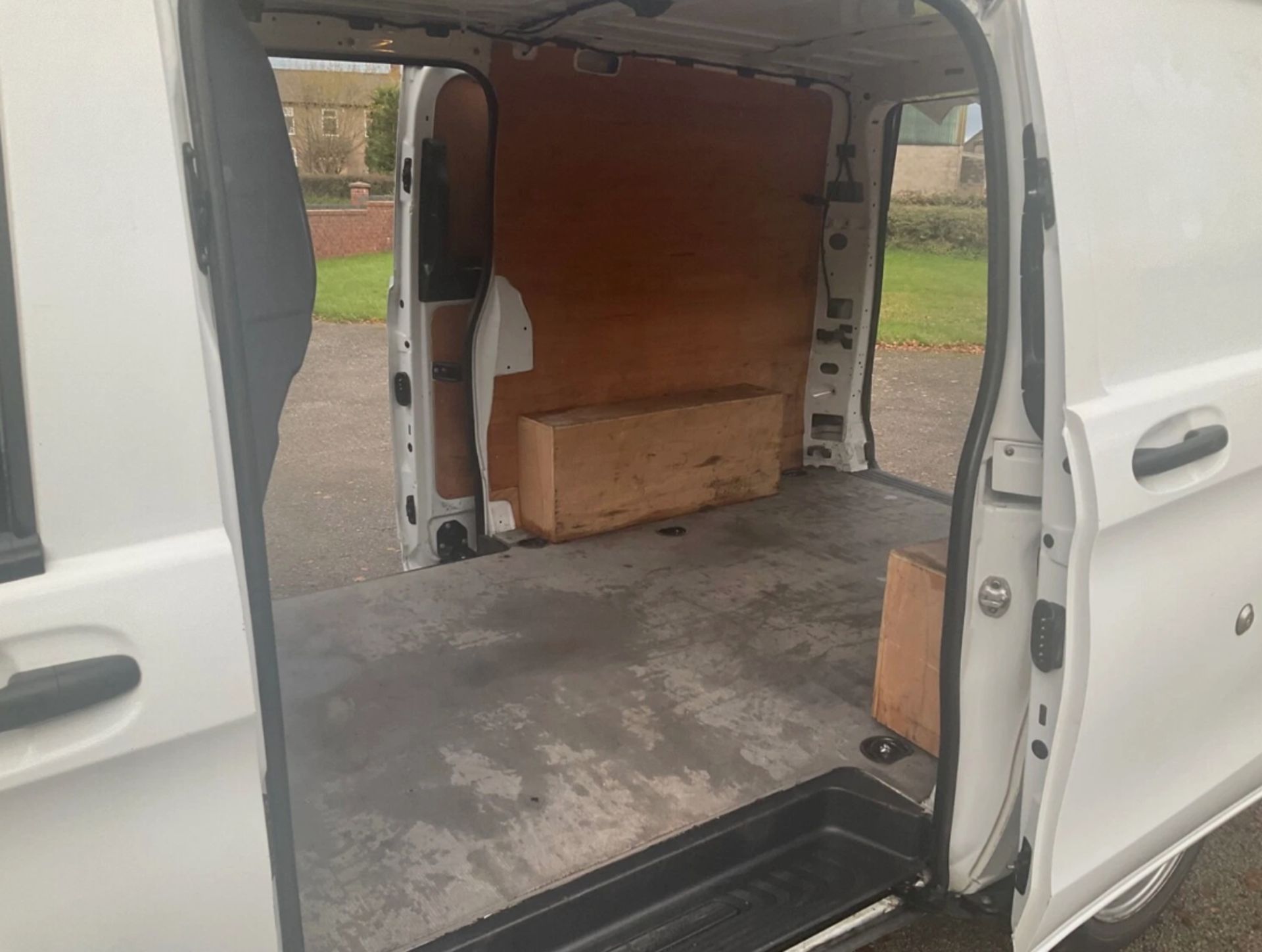 2021 MERCEDES-BENZ VITO 114 PROGRESSIVE CDI L2H1 1749CC MANUAL DIESEL PANEL VAN - Image 12 of 12