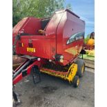 NEW HOLLAND BR740 ROUND BALER