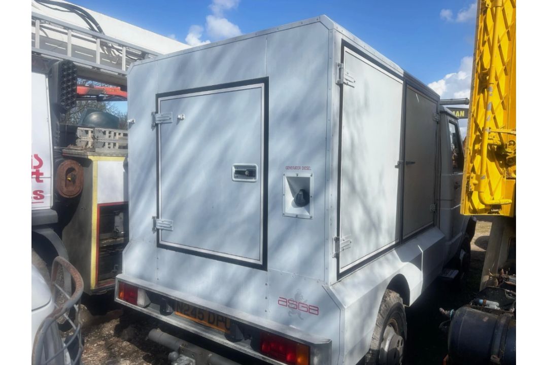 SUPER SILENT ENCLOSED 50 KVA 3 PHASE DIESEL GENERATOR – ONLY 300 HOURS FROM NEW - Image 1 of 13
