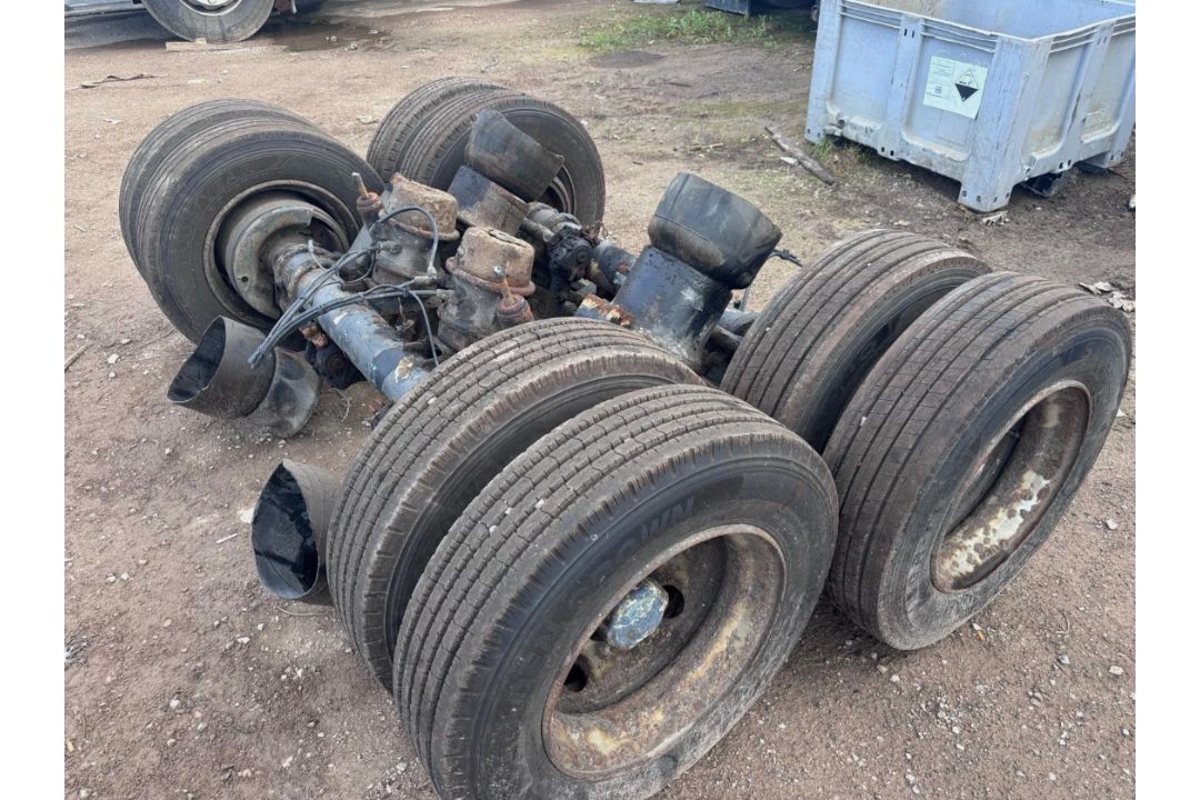 2 X ROR AXLES WITH DRUM BRAKES AND 215/75R17.5 TYRES – TRACTOR LOW LOADER TRAILER - Image 1 of 7