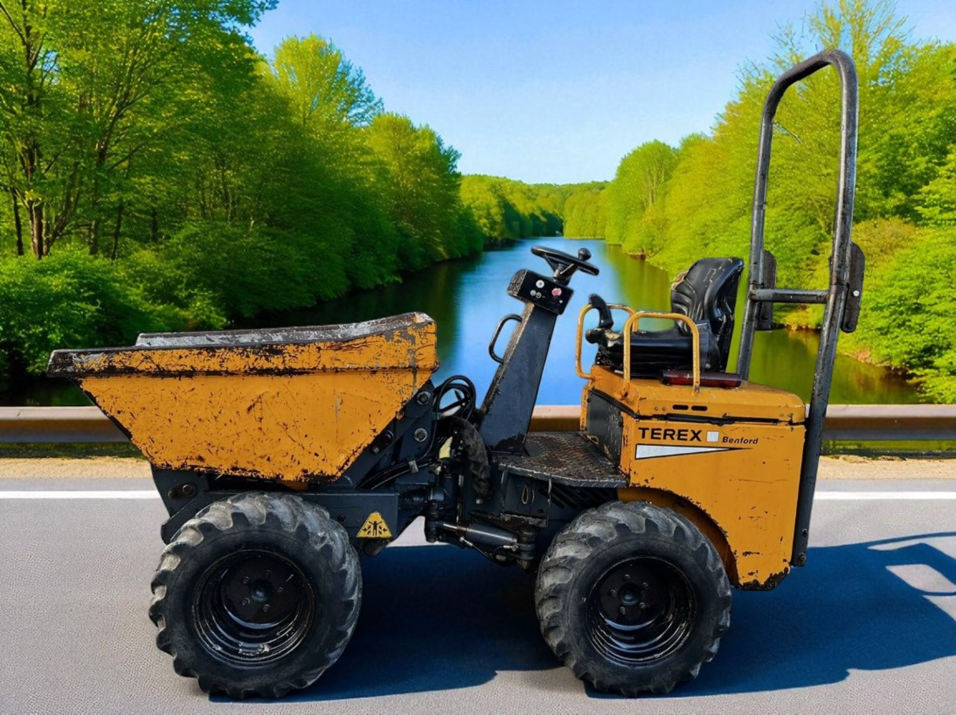 2005 TEREX BENFORD HD1000 1 TON HIGH LIFT 4WD DUMPER - Image 2 of 9