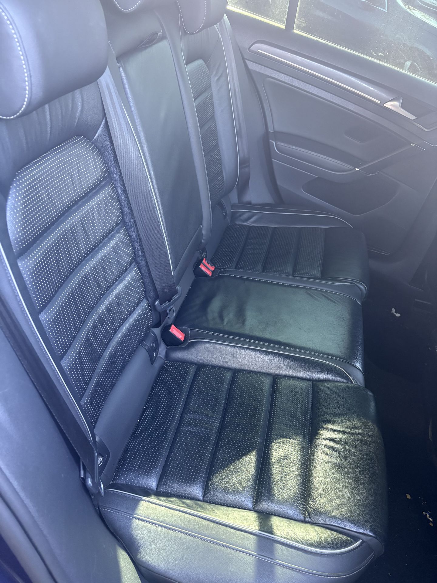 **(ONLY 100K MILEAGE)** 2018 VOLKSWAGEN GOLF GTD 2.0 TDI SEMI-AUTOMATIC >>--NO VAT ON HAMMER--<< - Image 4 of 7
