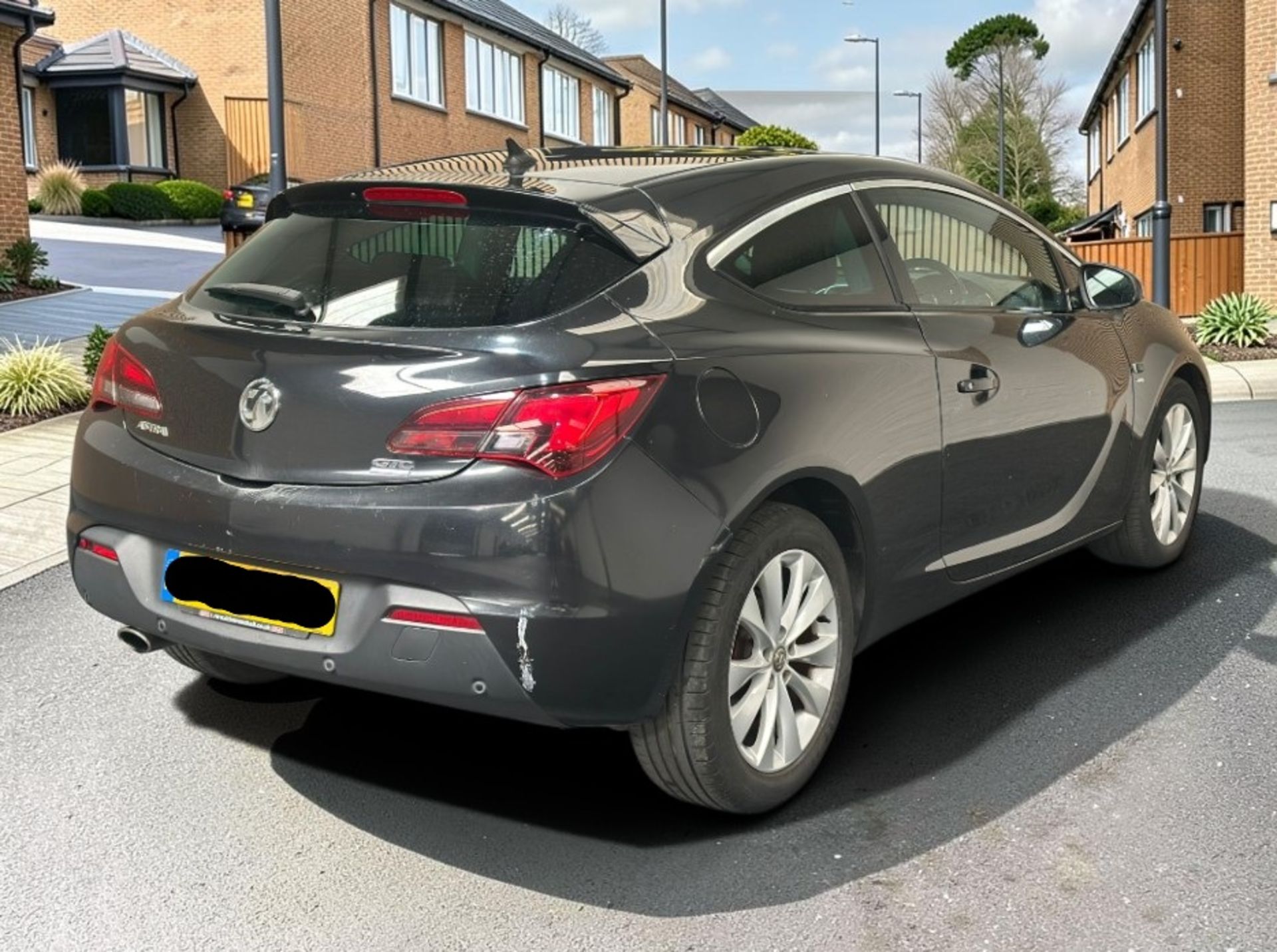 **(ONLY 102K MILEAGE)** 2012 VAUXHALL ASTRA GTC SRI CDTI S/S 2.0L DIESEL >>--NO VAT ON HAMMER--<< - Image 4 of 26