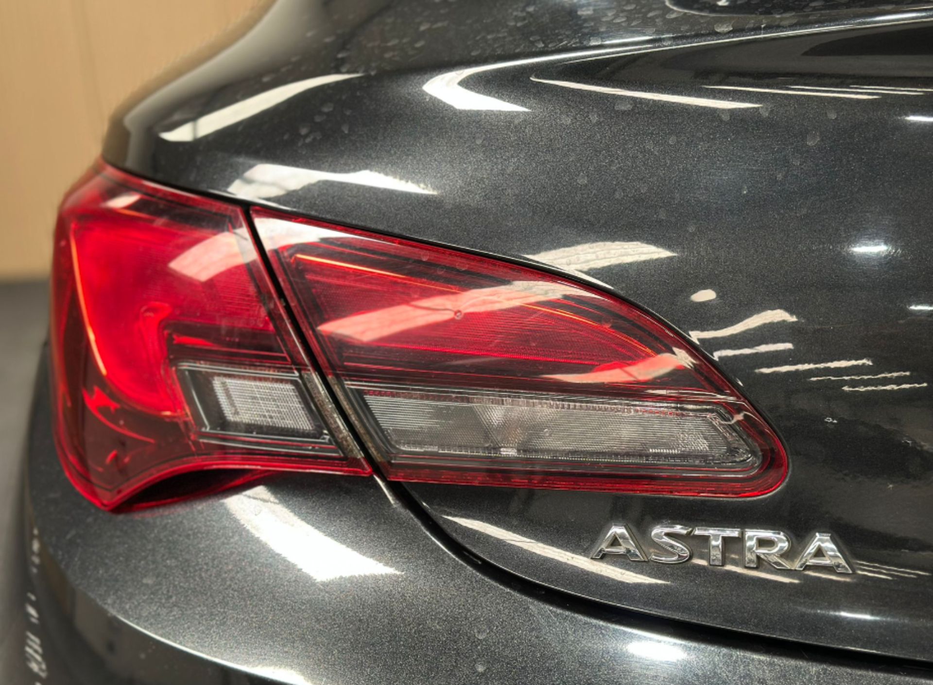 **(ONLY 102K MILEAGE)** 2012 VAUXHALL ASTRA GTC SRI CDTI S/S 2.0L DIESEL >>--NO VAT ON HAMMER--<< - Image 18 of 26