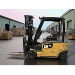 **(INCLUDES CHARGER)**CAT LIFT TRUCKS EP20PN – ELECTRIC FORKLIFT (4 WHEELS)