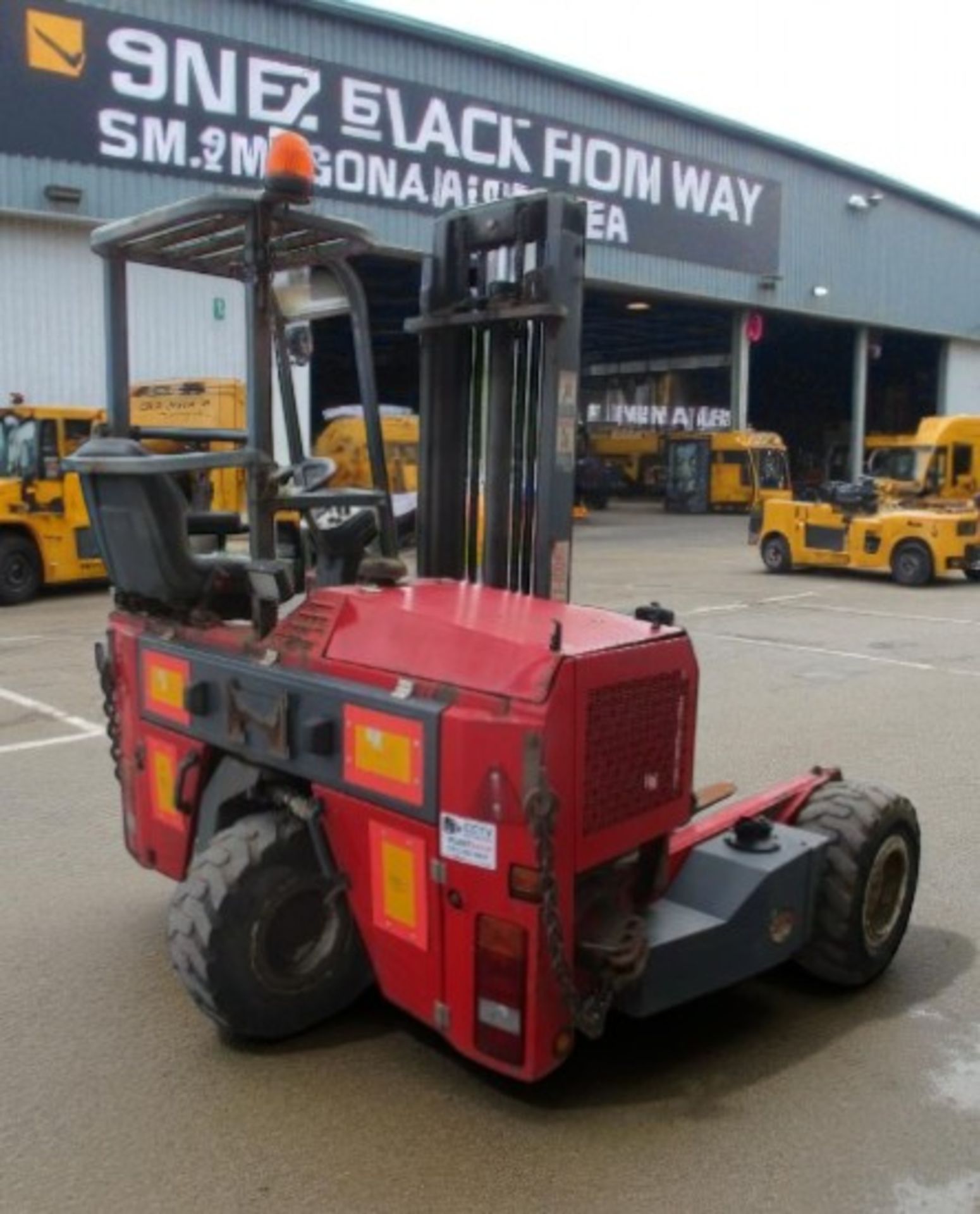 MOFFETT MOUNTY M5 20.3 FORKLIFT – 2005 - Image 6 of 10