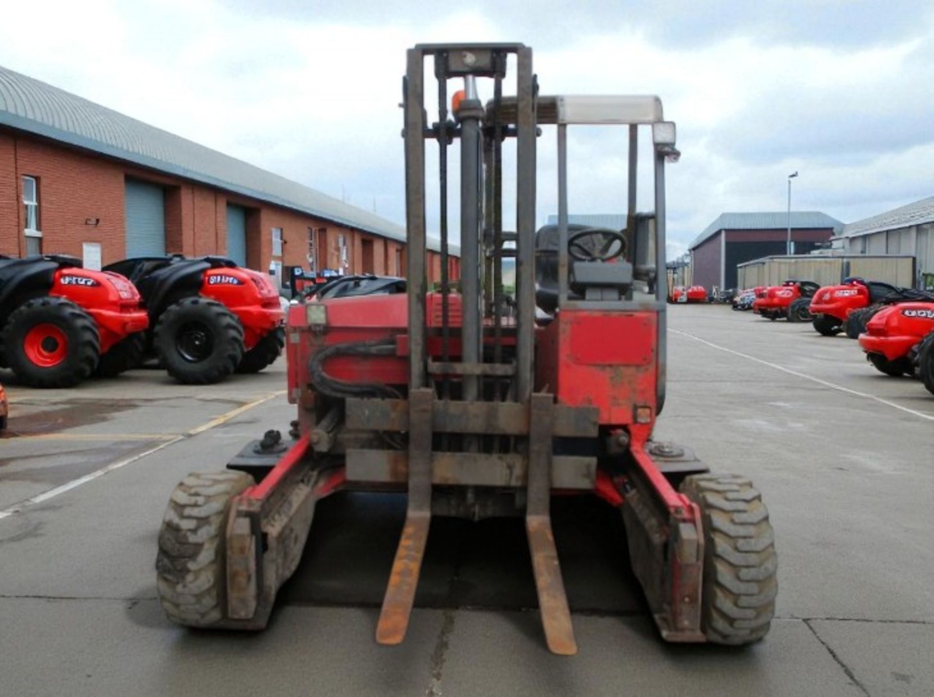 MOFFETT MOUNTY M5 20.3 FORKLIFT – 2005 - Image 3 of 10