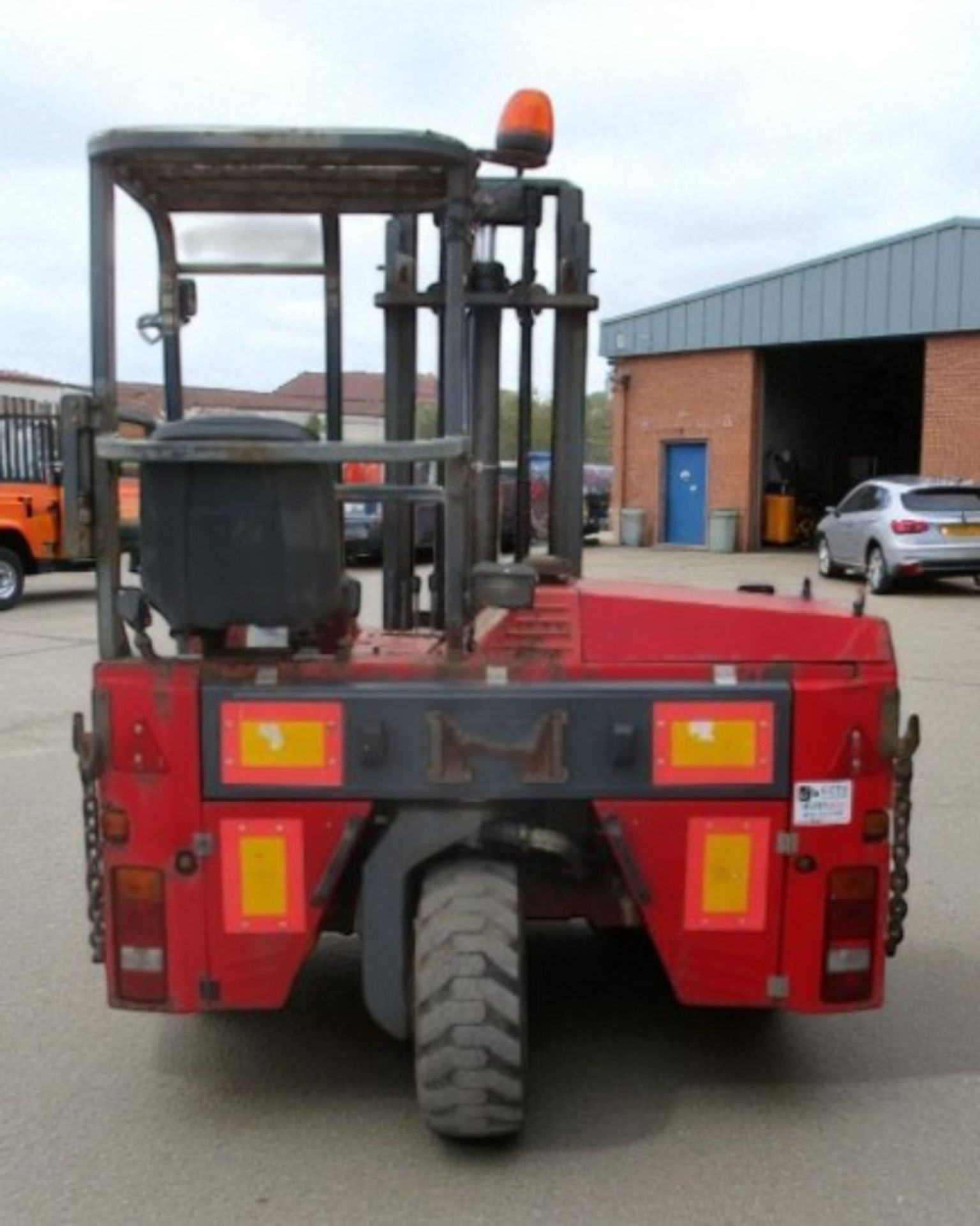 MOFFETT MOUNTY M5 20.3 FORKLIFT – 2005 - Image 5 of 10