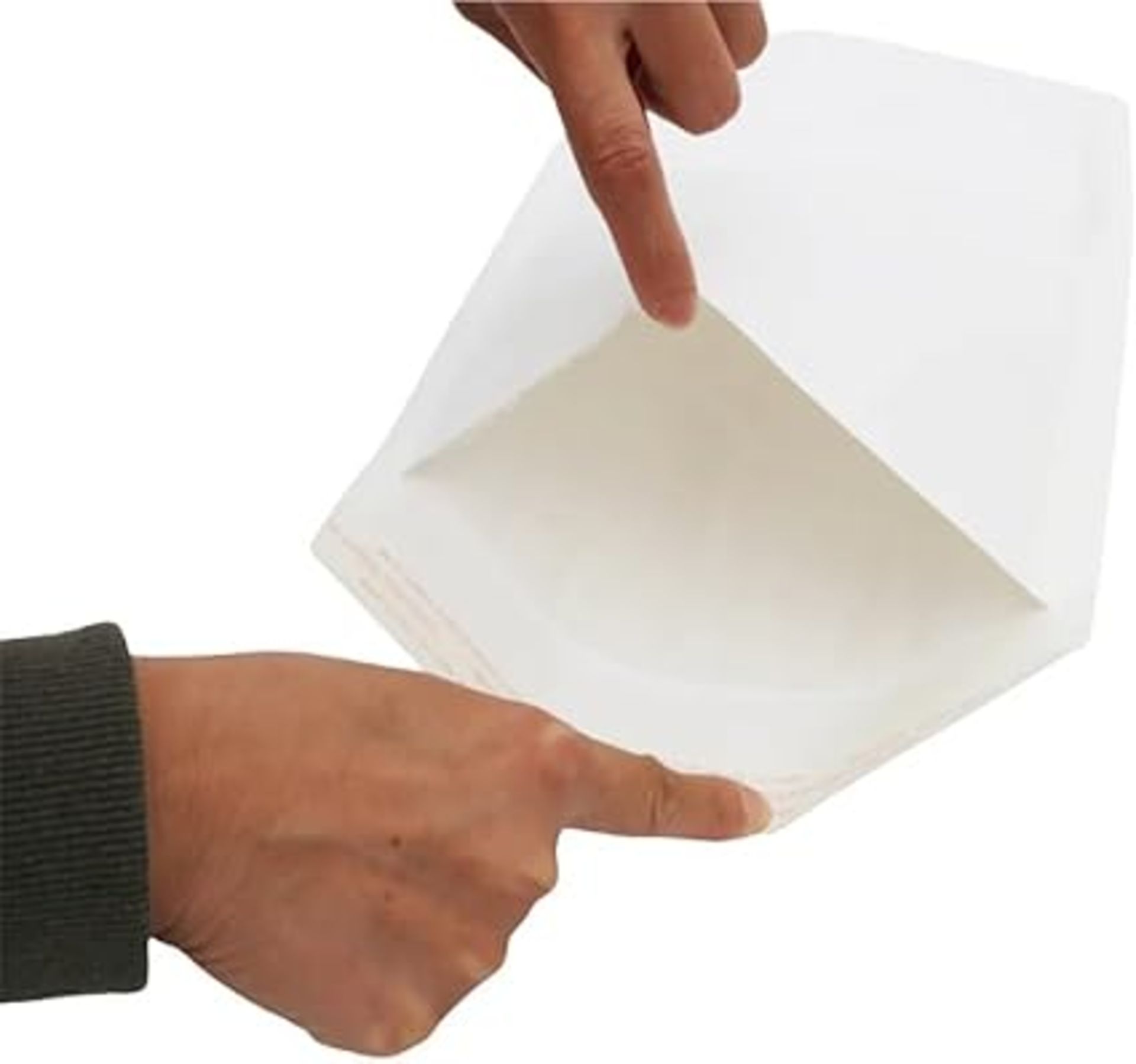 500 BUBBLE WHITE ENVELOPES WITH PEEL AND SEAL TOUGH LIGHT PADDED (120 X 175MM) - Image 2 of 3