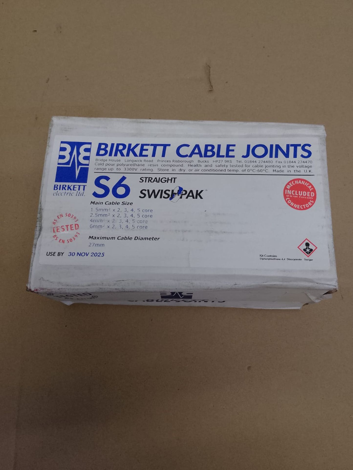 JOBLOT X 2 CRATES NUMBER 16 RESELLER CARBOOT MARKET - Image 4 of 13