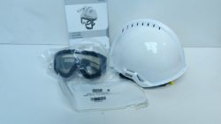 NEW MSA F2 X-TREM MULTI-PURPOSE SAFETY HELMET WITH GOGGLES & ACCESSORIES