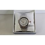 1 C SEIKO WATCH SGEE68