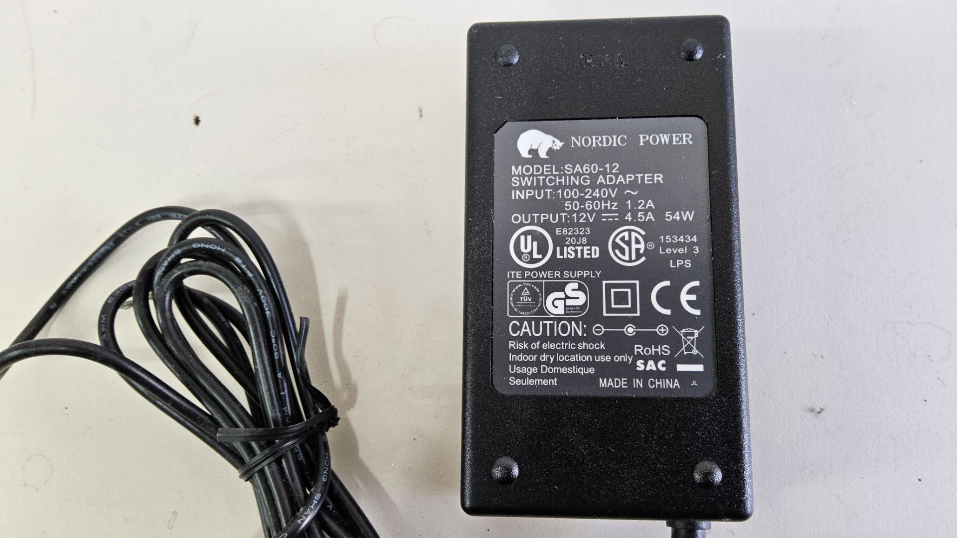 14PC BATTERIELIMINATOR 12 VDC