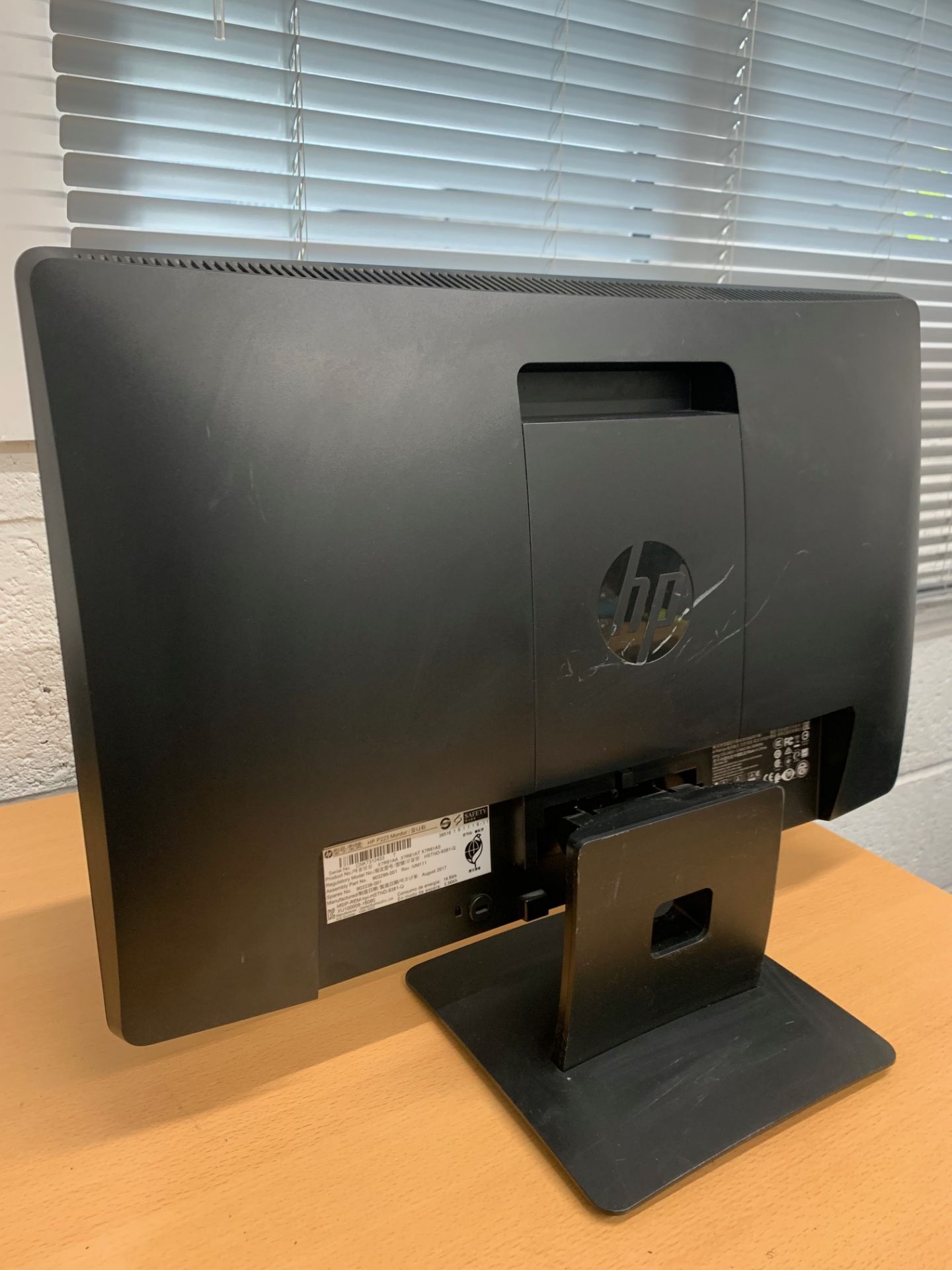 HP PRODISPLAY P223 21.5" FULL HD MONITOR - GRADE C / USED - Image 2 of 3