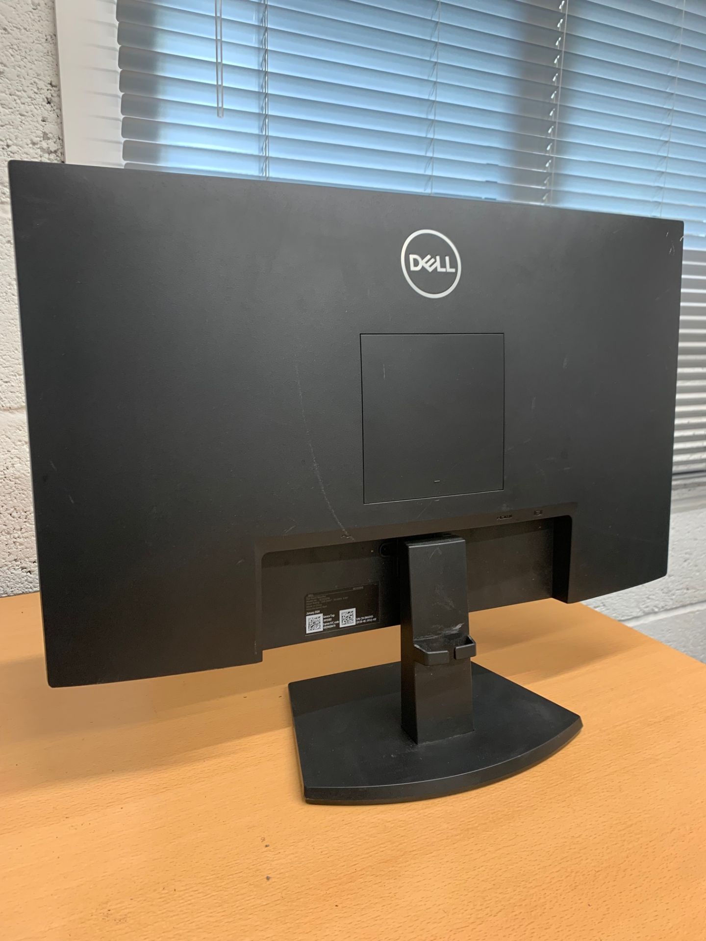 DELL SE2422HX 24" FULL HD FLAT PANEL MONITOR - GRADE C | SINGLE UNIT - Image 2 of 3