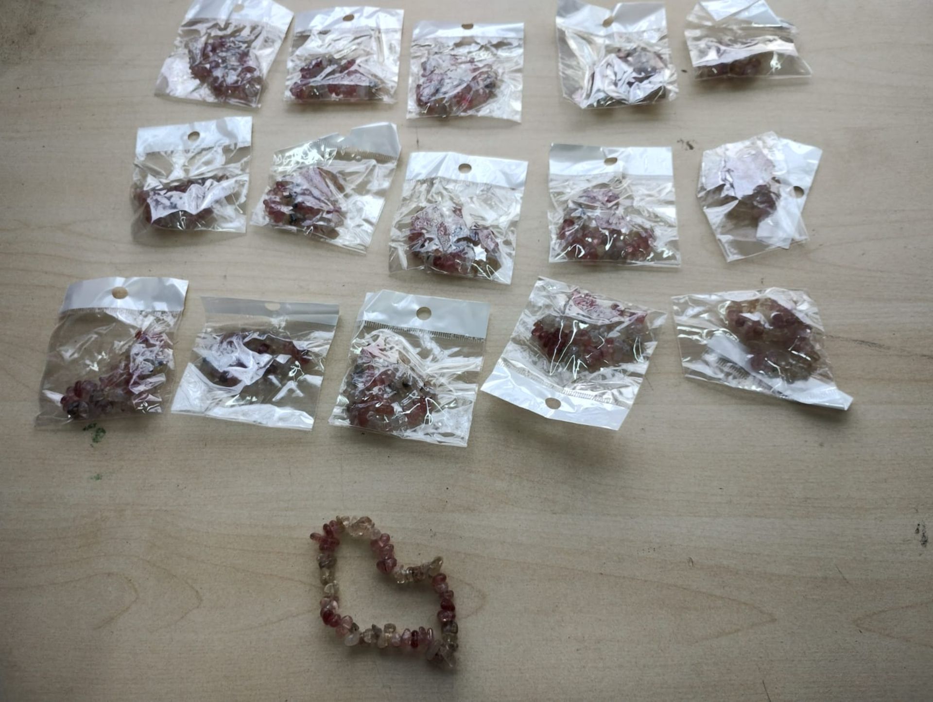 GOLD RUT + STRAWBERRY QUARTZ CRYSTAL CHIP BRACELET JOB LOT OF 16 - BRAND NEW