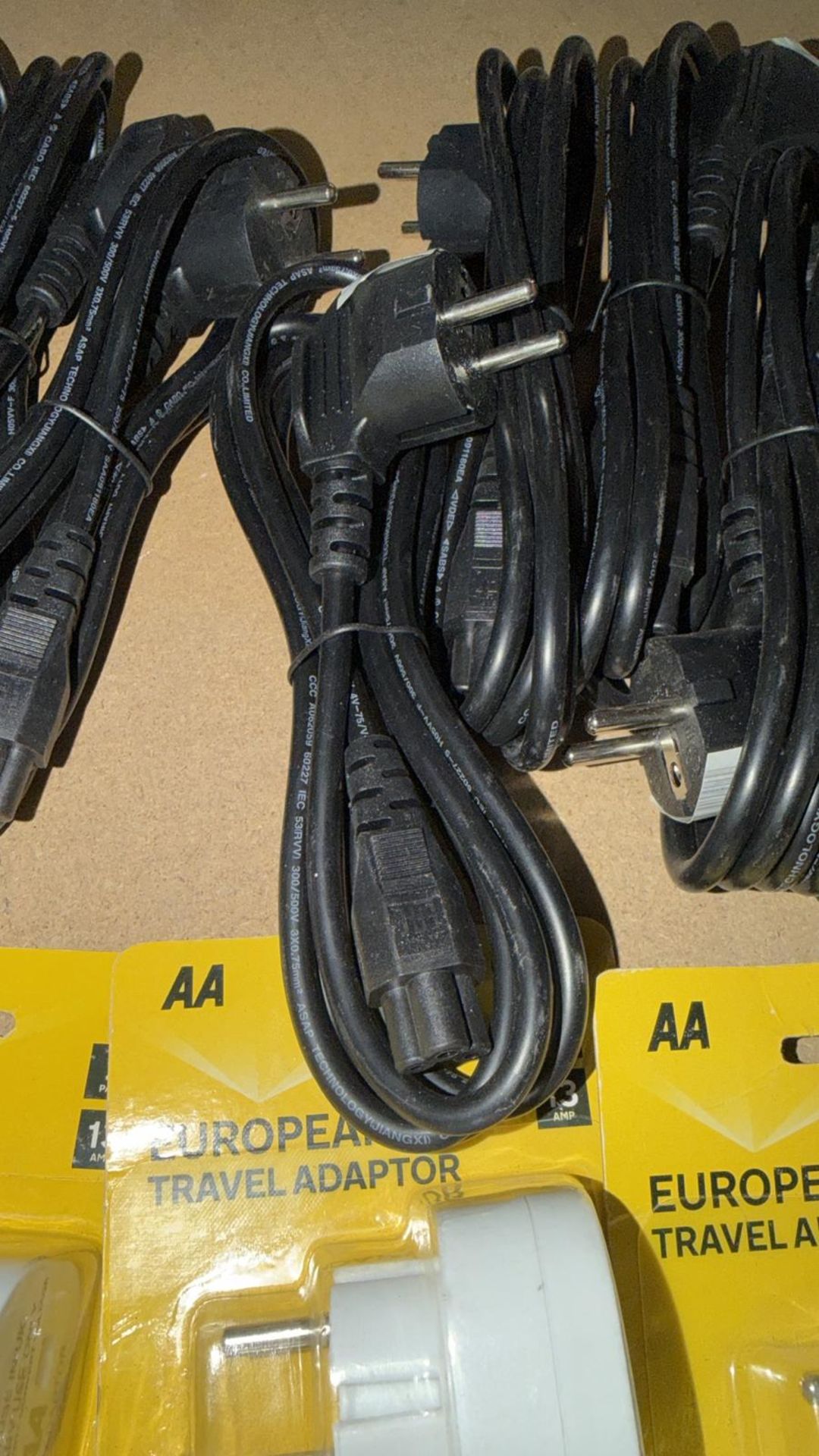 BRAND NEW MIXED TECH & TRAVEL ACCESSORY LOT: ADAPTERS, POWER CABLES, AND MOUNTS - Image 2 of 2