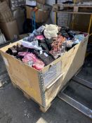 300X PIECES OF MISSGUIDED CLOTHING RESELLER BUNDLE