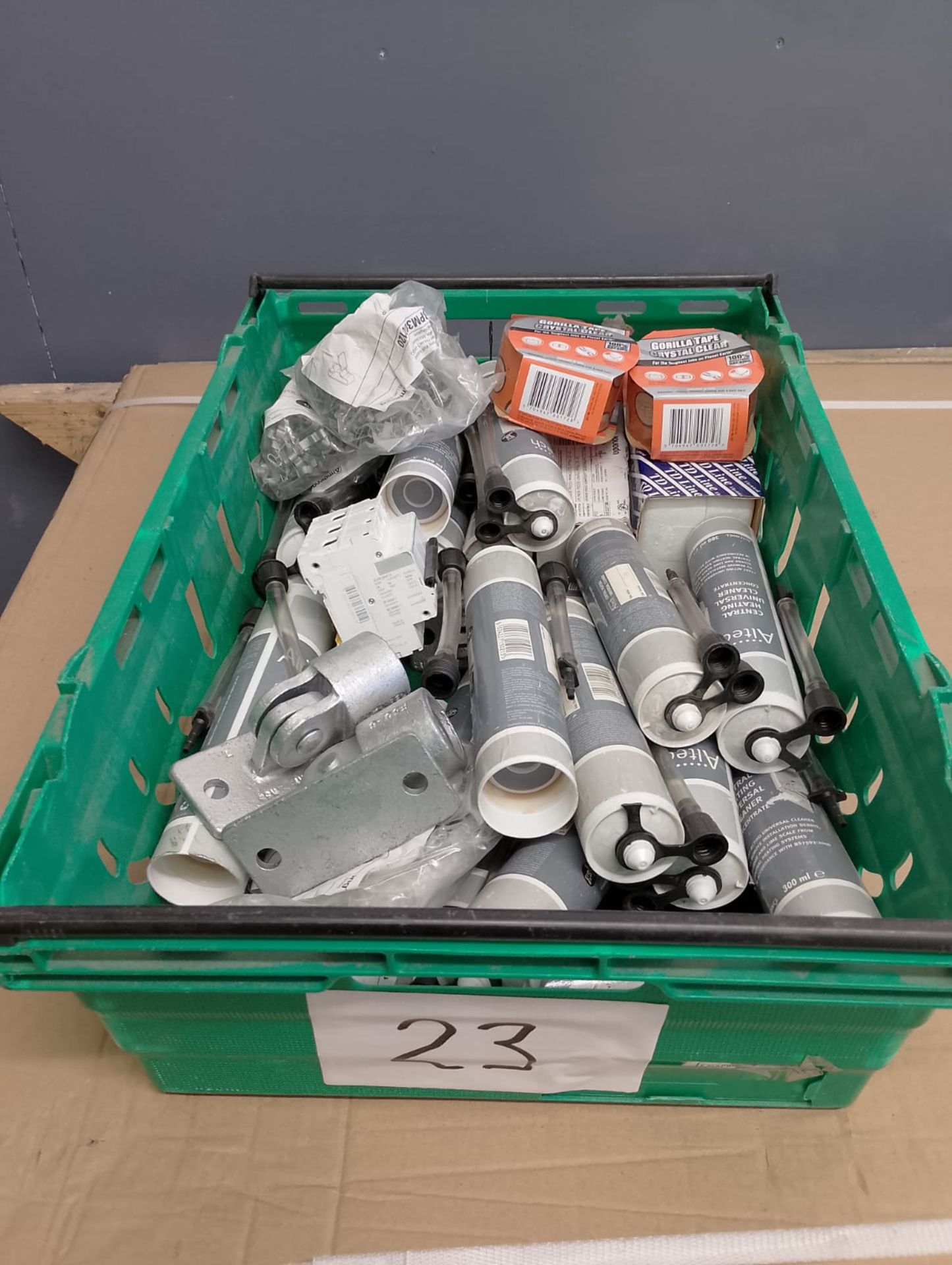 JOBLOT X 2 CRATES NUMBER 23 RESELLER CARBOOT MARKET - Image 2 of 10