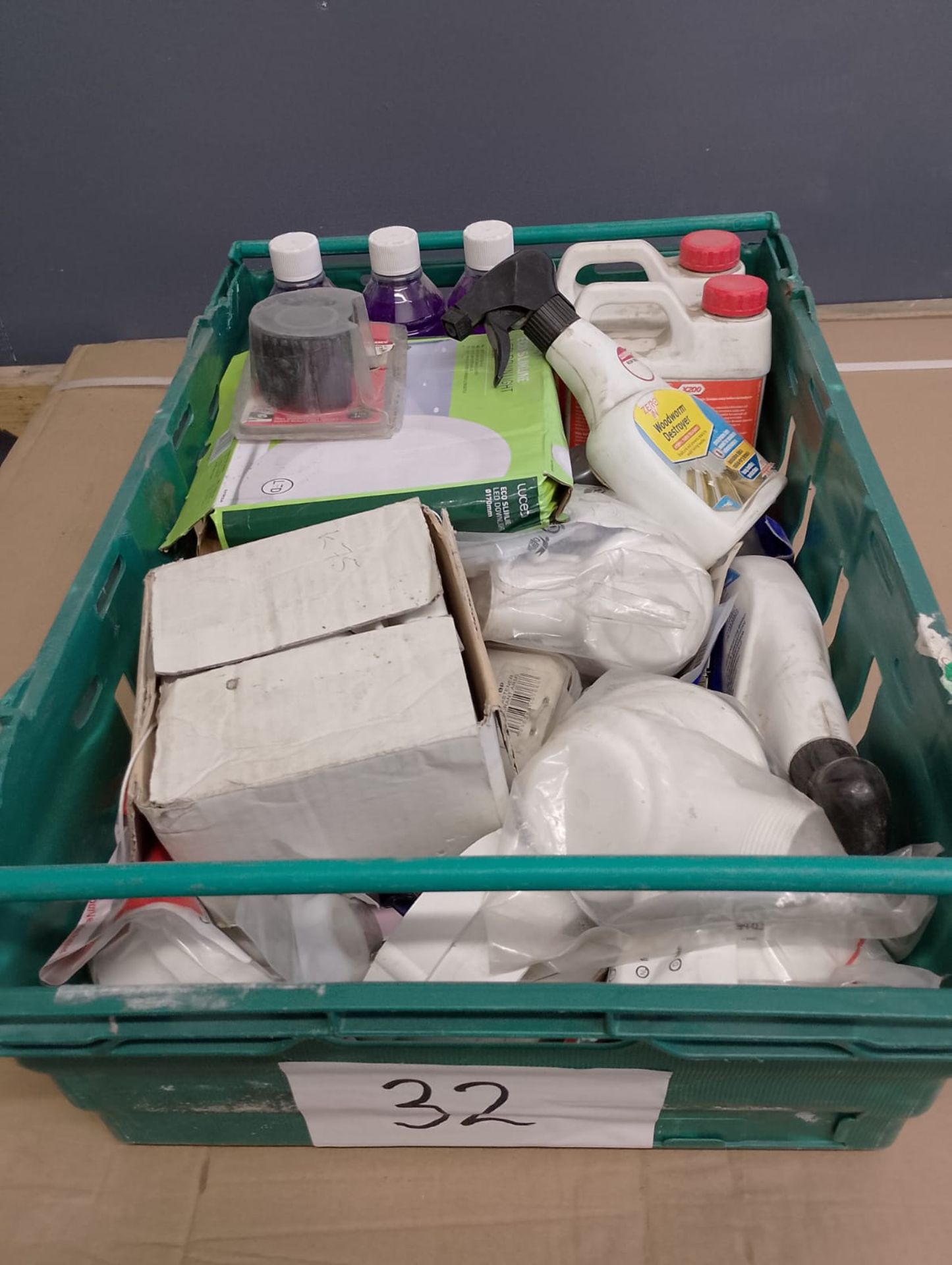 JOBLOT X 2 CRATES NUMBER 32 RESELLER CARBOOT MARKET - Image 5 of 12