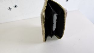 48 PC WALLET LONDON