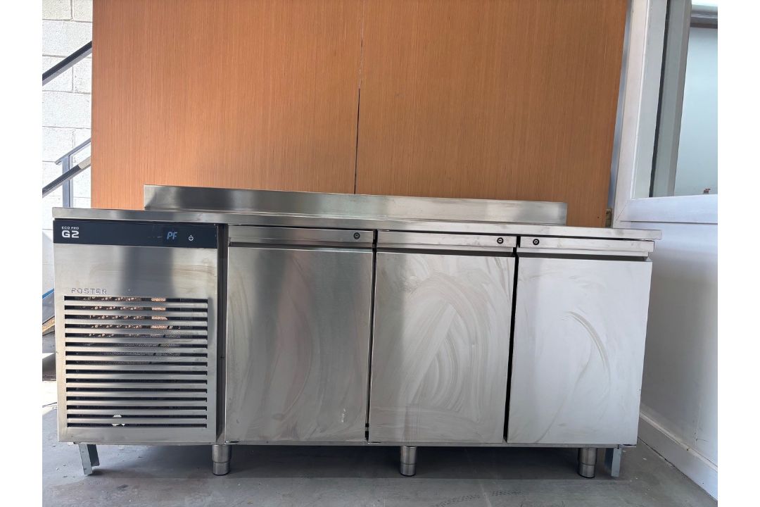 FOSTER COUNTERTOP 3 DOOR DELI DISPLAY FRIDGE COMMERCIAL USED - Image 1 of 6