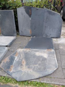 20TON EXCAVATOR VANDEL GAURDS WINDOW PROTECTORS IN CAGE