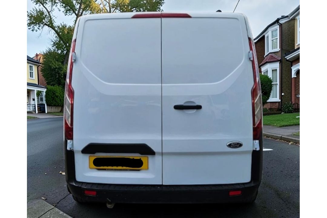 **(ONLY 73K MILEAGE)** 2021 FORD TRANSIT CUSTOM 300LEADER EBLUE L2H1 1996CC >>--NO VAT ON HAMMER--<< - Image 8 of 14