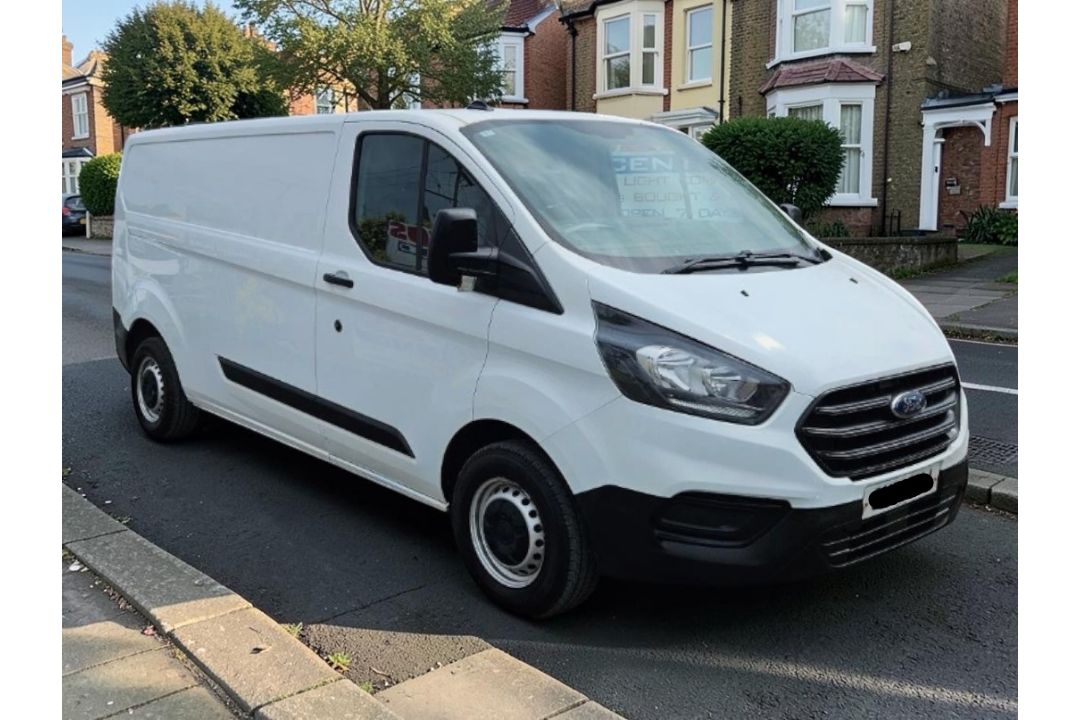 **(ONLY 73K MILEAGE)** 2021 FORD TRANSIT CUSTOM 300LEADER EBLUE L2H1 1996CC >>--NO VAT ON HAMMER--<< - Image 1 of 14